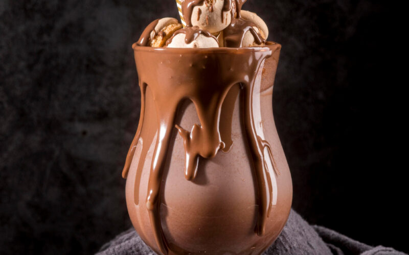 طريقة عمل الهوت شوكليت فى المنزل زى المحلات