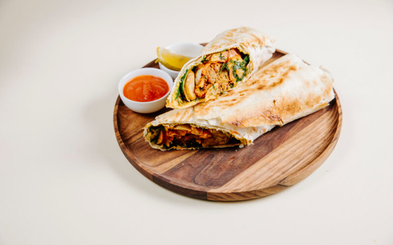 طريقة عمل الشاورما مثل المطاعم بطريقة سهلة وسريعة