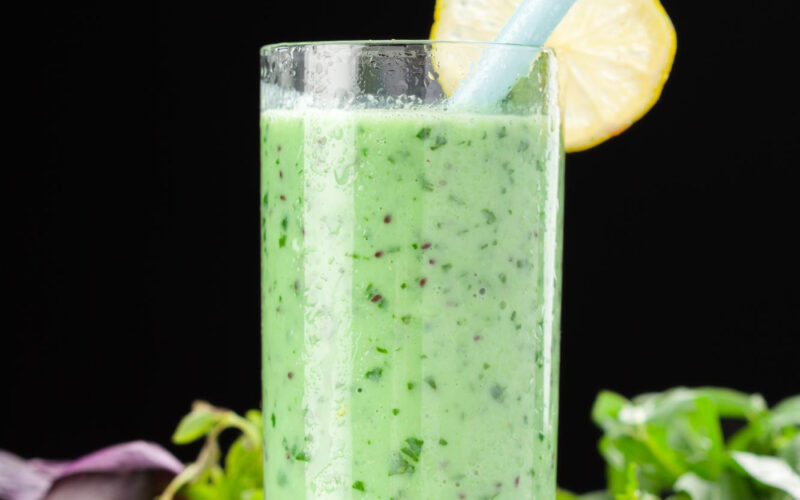 طريقة عمل عصير الجرجير المنعش والمفيد للصحة بخطوات بسيطة