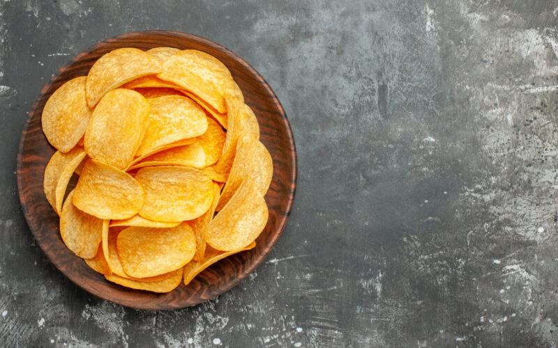 طريقة عمل شيبس البطاطس المقرمشة فى المنزل بخطوات بسيطة