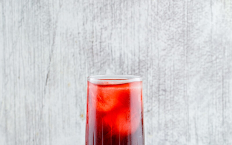 طريقة عمل عصير الكرز اللذيذ والمنعش بطريقة سهلة